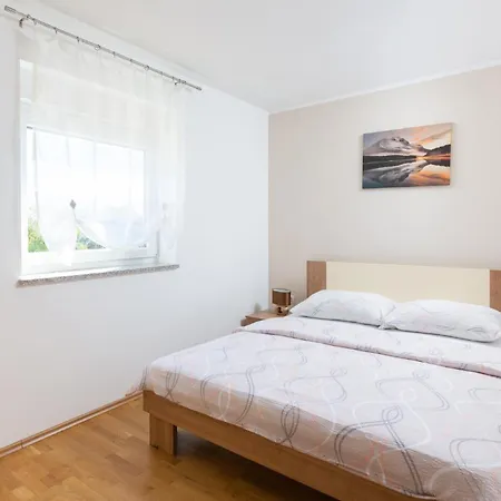 Apartman Tina 2 - Mpolo