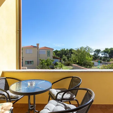 Apartment Tina 2 - Mpolo *