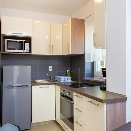 Tina 2 - Mpolo Apartman *
