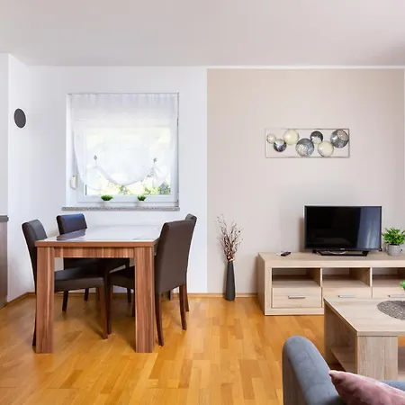 Tina 2 - Mpolo Apartman Medulin