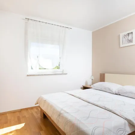 Tina 2 - Mpolo Apartment