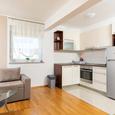 Tina 2 - Mpolo Apartman